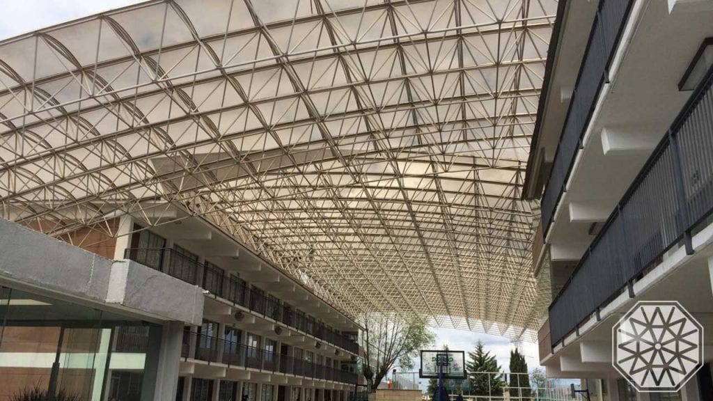 Policarbonato Danpalon: Soluciones Innovadoras para Techos y Construcción Sostenible